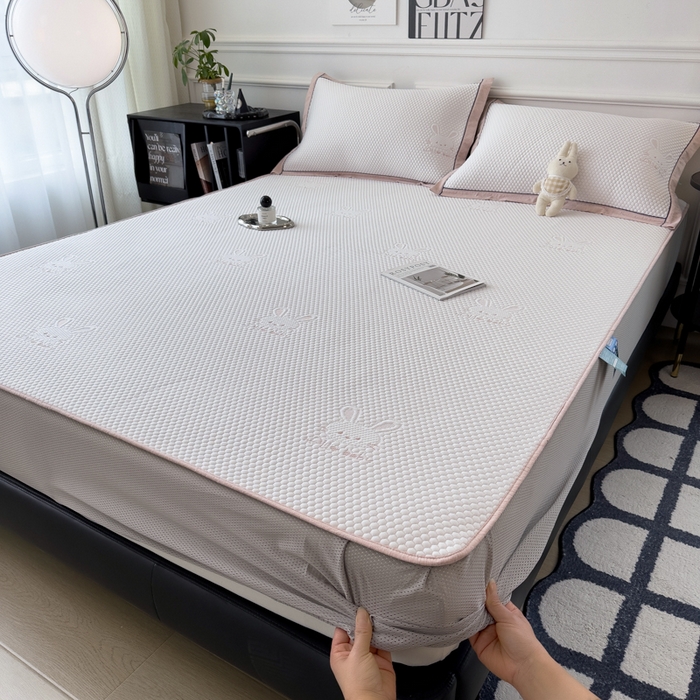 91家纺网 家纺一手货源 找家纺 印季家纺 2026新款凉感系列-卡通凉感丝泡泡软席（床笠款） 兔子-粉