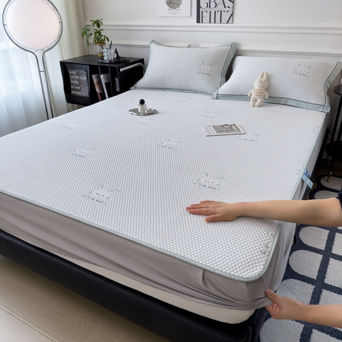 91家纺网 家纺一手货源 找家纺 （总）印季家纺 2026新款凉感系列-卡通凉感丝泡泡软席（床笠款）