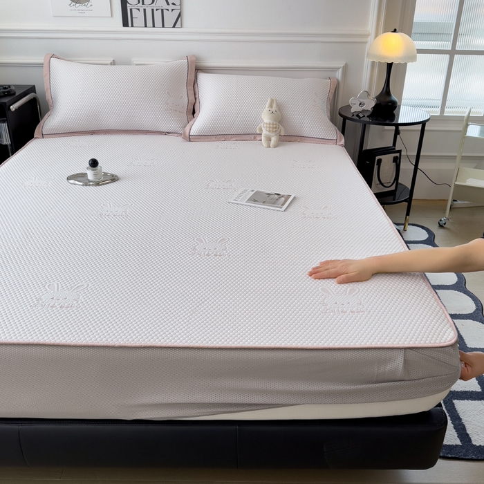 91家纺网 家纺一手货源 找家纺 印季家纺 2026新款凉感系列-卡通凉感丝泡泡软席（床笠款） 兔子-粉