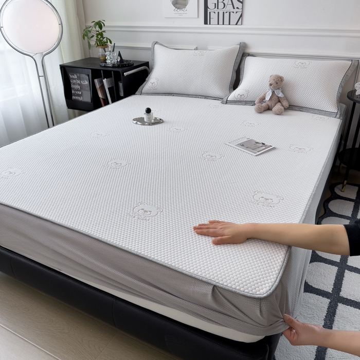 印季家纺 2026新款凉感系列-卡通凉感丝泡泡软席（床笠款） 小熊-咖