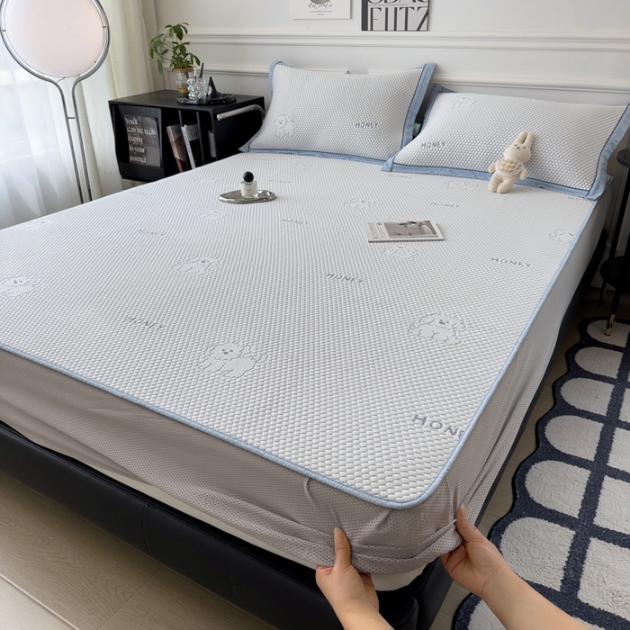 91家纺网 家纺一手货源 找家纺 印季家纺 2026新款凉感系列-卡通凉感丝泡泡软席（床笠款） 小狗-蓝