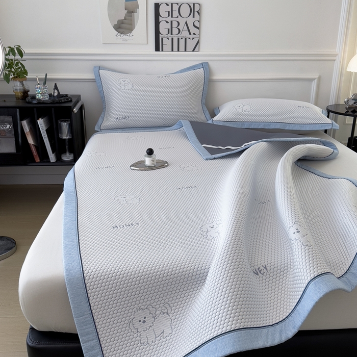 91家纺网 家纺一手货源 找家纺 印季家纺 2026新款凉感系列-卡通凉感丝泡泡软席（床笠款） 小狗-蓝