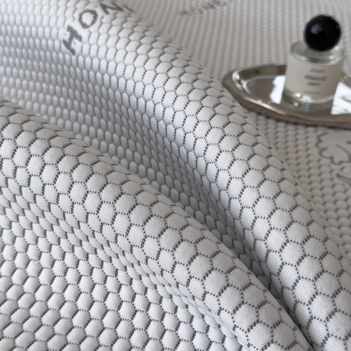 91家纺网 家纺一手货源 找家纺 印季家纺 2026新款凉感系列-卡通凉感丝泡泡软席（床笠款） 小狗-灰