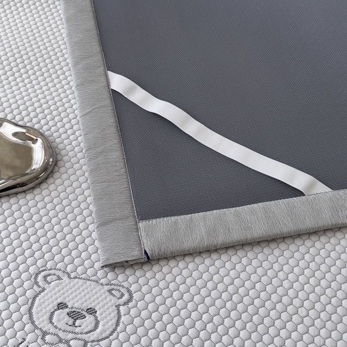 91家纺网 家纺一手货源 找家纺 印季家纺 2026新款凉感系列-卡通凉感丝泡泡软席（床笠款） 小熊-灰