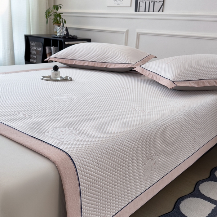 91家纺网 家纺一手货源 找家纺 印季家纺 2026新款凉感系列-卡通凉感丝泡泡软席（床笠款） 小狗-粉