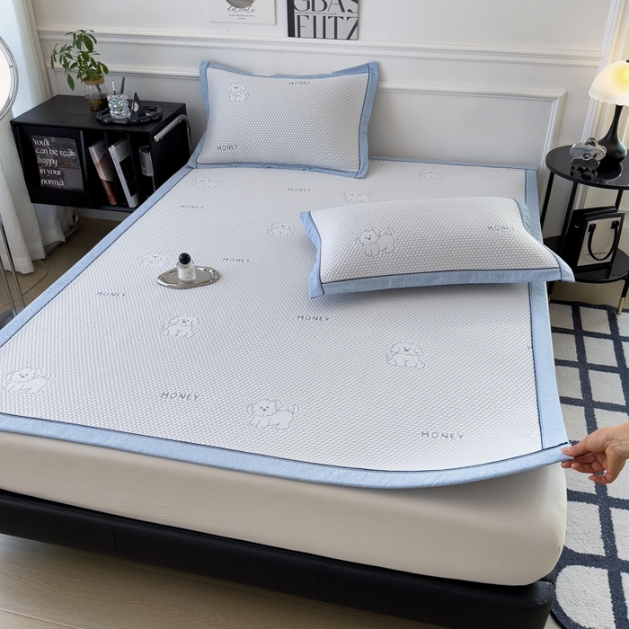 91家纺网 家纺一手货源 找家纺 印季家纺 2026新款凉感系列-卡通凉感丝泡泡软席（床笠款） 小狗-蓝