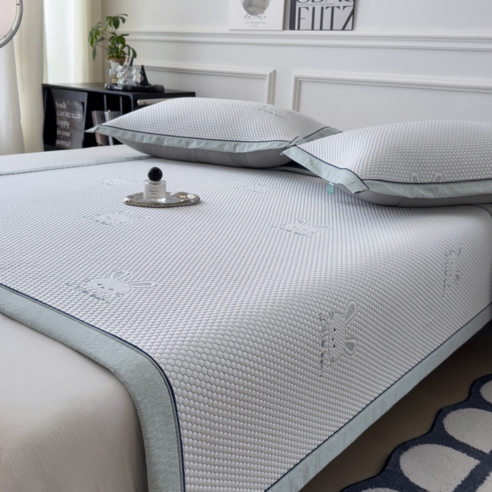 91家纺网 家纺一手货源 找家纺 印季家纺 2026新款凉感系列-卡通凉感丝泡泡软席（床笠款） 兔子-绿