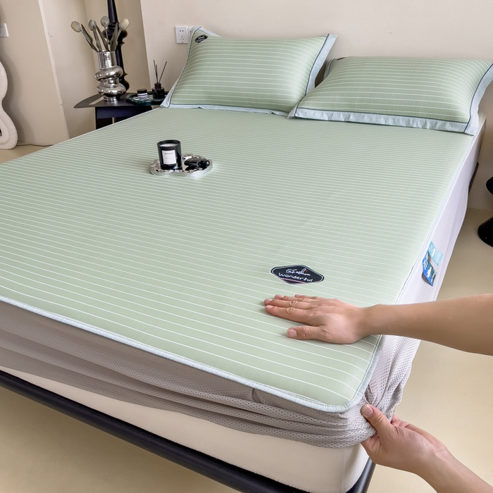 91家纺网 家纺一手货源 找家纺 印季家纺 2026新款凉感系列-丝滑凉感丝软席（床笠款） 条纹-绿色