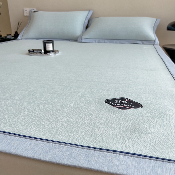 91家纺网 家纺一手货源 找家纺 印季家纺 2026新款凉感系列-丝滑凉感丝软席（床笠款） 肌理纹-蓝色