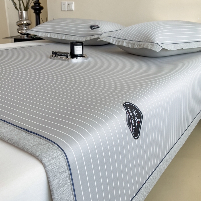 91家纺网 家纺一手货源 找家纺 印季家纺 2026新款凉感系列-丝滑凉感丝软席（床笠款） 条纹-灰色