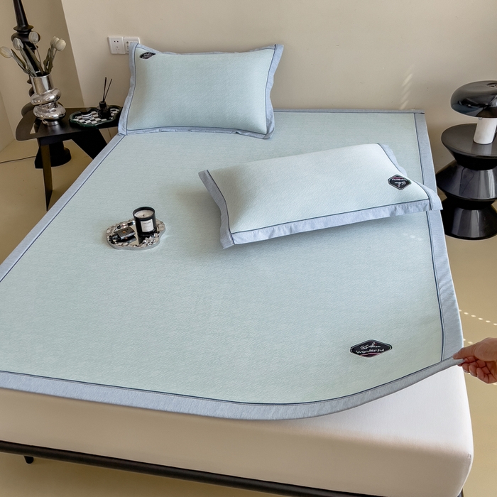 91家纺网 家纺一手货源 找家纺 印季家纺 2026新款凉感系列-丝滑凉感丝软席（床笠款） 肌理纹-蓝色