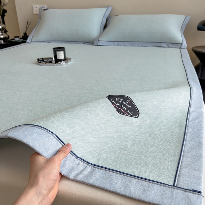 91家纺网 家纺一手货源 找家纺 印季家纺 2026新款凉感系列-丝滑凉感丝软席（床笠款） 肌理纹-蓝色