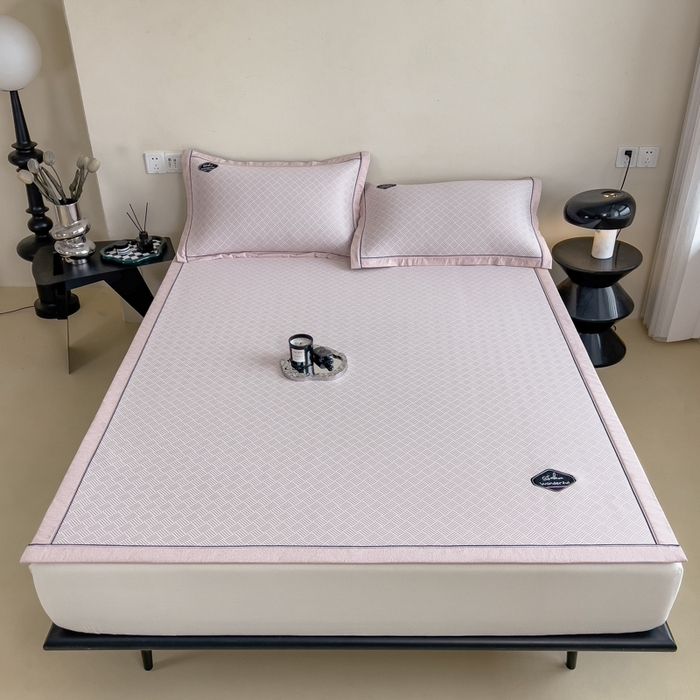 91家纺网 家纺一手货源 找家纺 印季家纺 2026新款凉感系列-丝滑凉感丝软席（床笠款） 交织-粉色