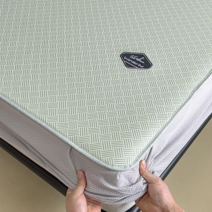 91家纺网 家纺一手货源 找家纺 印季家纺 2026新款凉感系列-丝滑凉感丝软席（床笠款） 交织-绿色