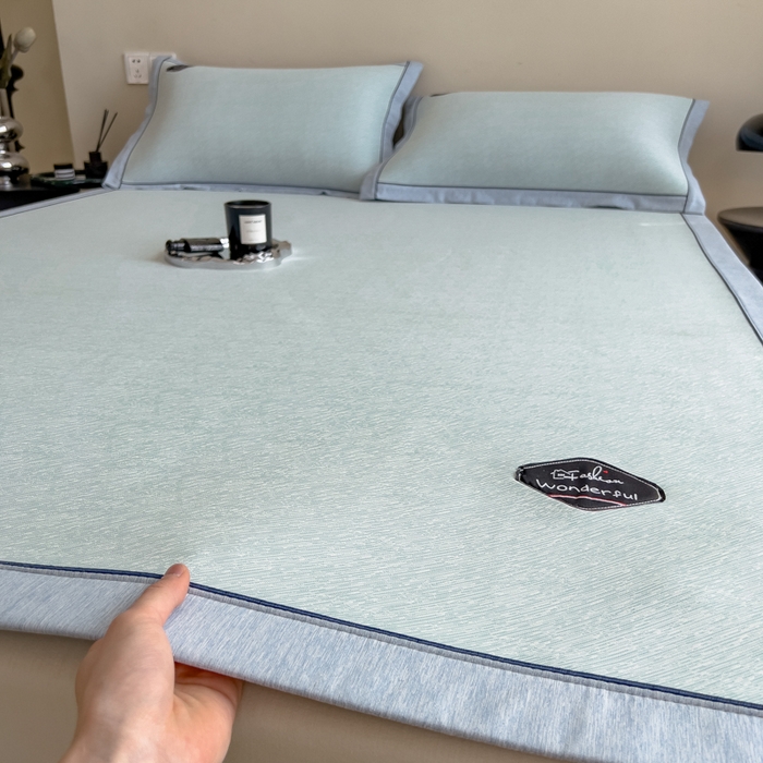 91家纺网 家纺一手货源 找家纺 印季家纺 2026新款凉感系列-丝滑凉感丝软席（床笠款） 肌理纹-蓝色