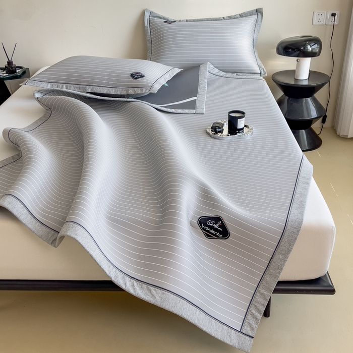 91家纺网 家纺一手货源 找家纺 印季家纺 2026新款凉感系列-丝滑凉感丝软席（床笠款） 条纹-灰色