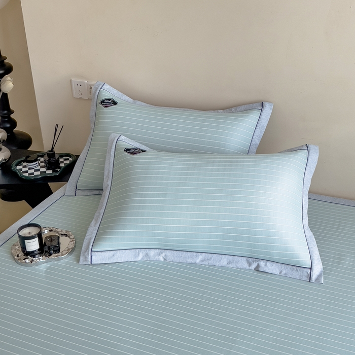 91家纺网 家纺一手货源 找家纺 印季家纺 2026新款凉感系列-丝滑凉感丝软席（床笠款） 条纹-蓝色