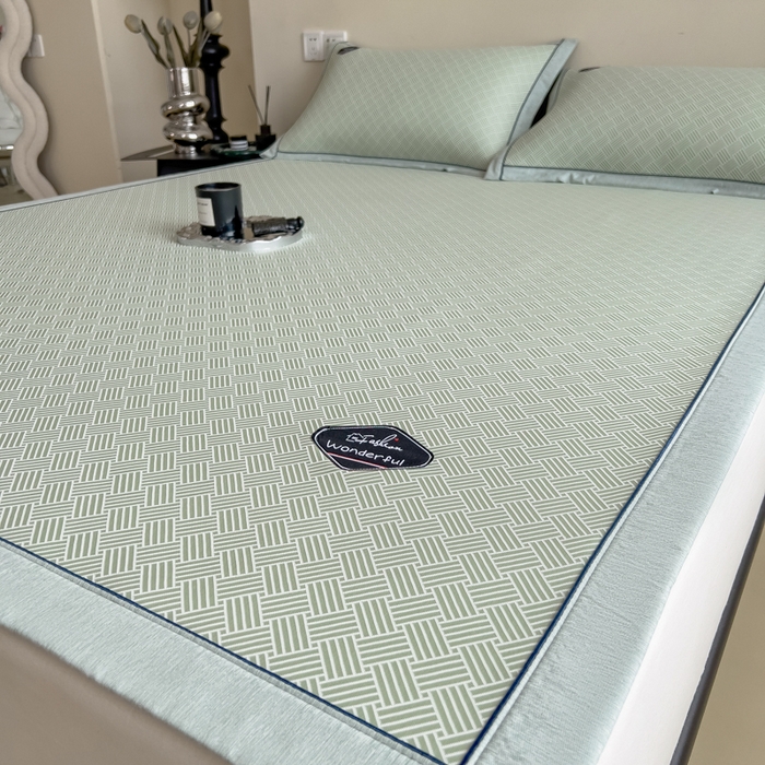 91家纺网 家纺一手货源 找家纺 印季家纺 2026新款凉感系列-丝滑凉感丝软席（床笠款） 交织-绿色