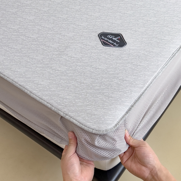 91家纺网 家纺一手货源 找家纺 印季家纺 2026新款凉感系列-丝滑凉感丝软席（床笠款） 肌理纹-灰色