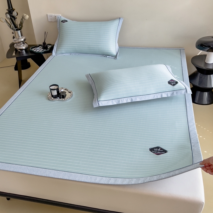 91家纺网 家纺一手货源 找家纺 印季家纺 2026新款凉感系列-丝滑凉感丝软席（床笠款） 条纹-蓝色