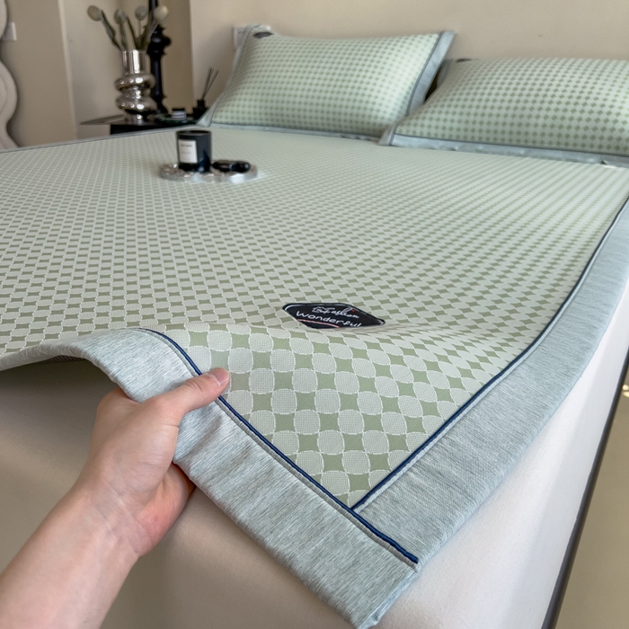 91家纺网 家纺一手货源 找家纺 印季家纺 2026新款凉感系列-丝滑凉感丝软席（床笠款） 圆点-绿色