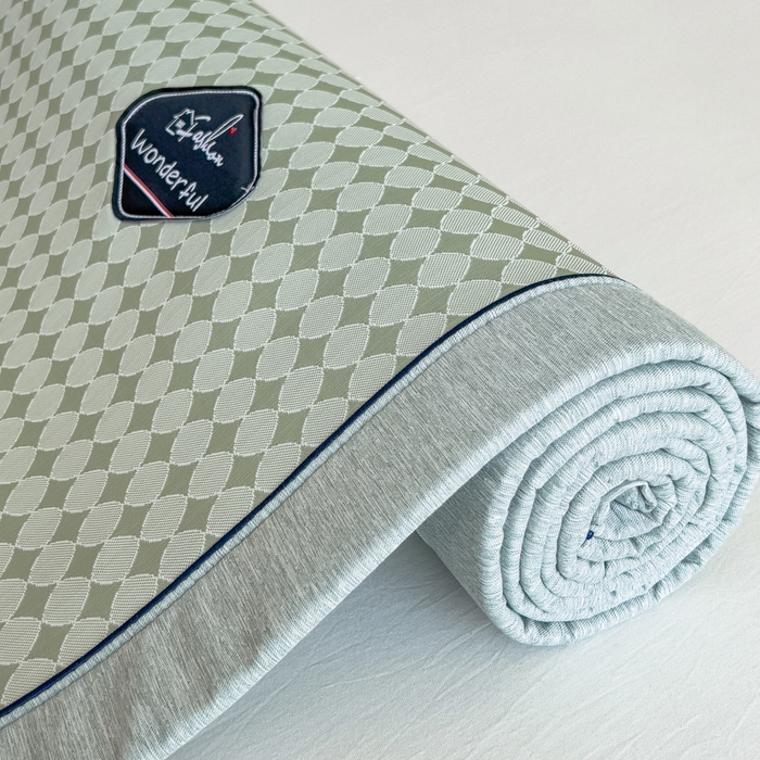 91家纺网 家纺一手货源 找家纺 印季家纺 2026新款凉感系列-丝滑凉感丝软席（床笠款） 圆点-绿色