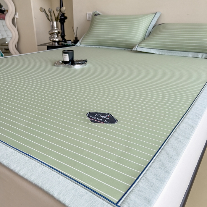 91家纺网 家纺一手货源 找家纺 印季家纺 2026新款凉感系列-丝滑凉感丝软席（床笠款） 条纹-绿色