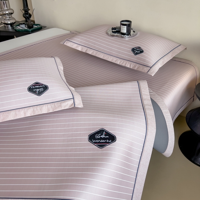 91家纺网 家纺一手货源 找家纺 印季家纺 2026新款凉感系列-丝滑凉感丝软席（床笠款） 条纹-粉色