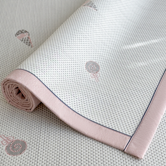 91家纺网 家纺一手货源 找家纺 （总）印季家纺 2026新款三色提花冰爽凉感丝泡泡软席凉席席子