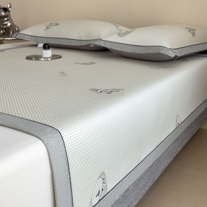 91家纺网 家纺一手货源 找家纺 印季家纺 2026新款三色提花冰爽凉感丝泡泡软席凉席席子 雪纳瑞