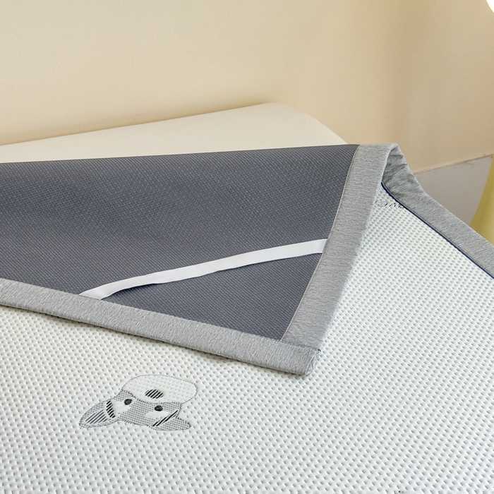 91家纺网 家纺一手货源 找家纺 印季家纺 2026新款三色提花冰爽凉感丝泡泡软席凉席席子 雪纳瑞