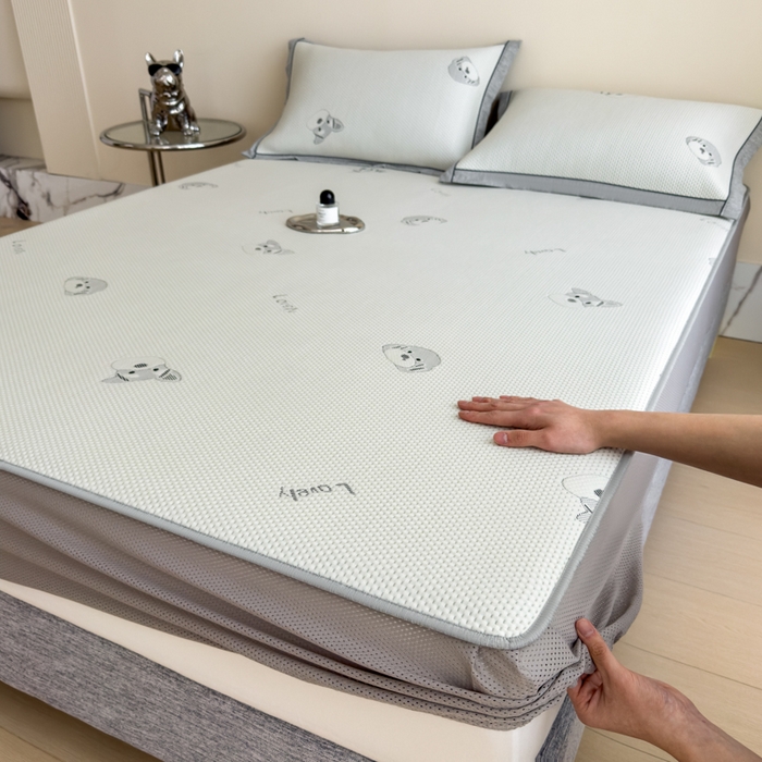 91家纺网 家纺一手货源 找家纺 印季家纺 2026新款三色提花冰爽凉感丝泡泡软席凉席席子 雪纳瑞