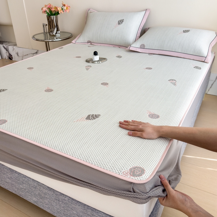 91家纺网 家纺一手货源 找家纺 （总）印季家纺 2026新款三色提花冰爽凉感丝泡泡软席凉席席子