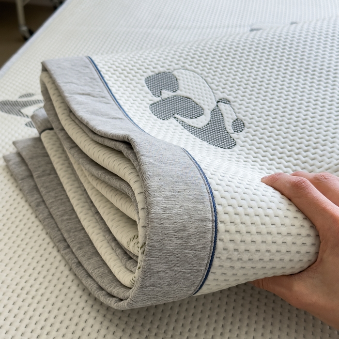 91家纺网 家纺一手货源 找家纺 印季家纺 2026新款三色提花冰爽凉感丝泡泡软席凉席席子 熊猫