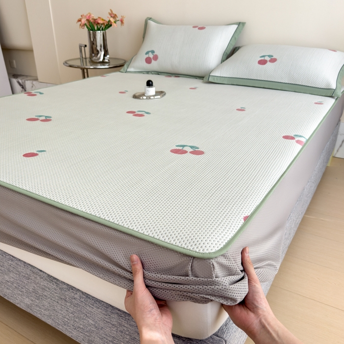 91家纺网 家纺一手货源 找家纺 印季家纺 2026新款三色提花冰爽凉感丝泡泡软席凉席席子 樱桃