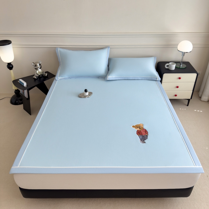 印季家纺 2026新款丝滑凉感绣花软席席子-洛克熊 天蓝