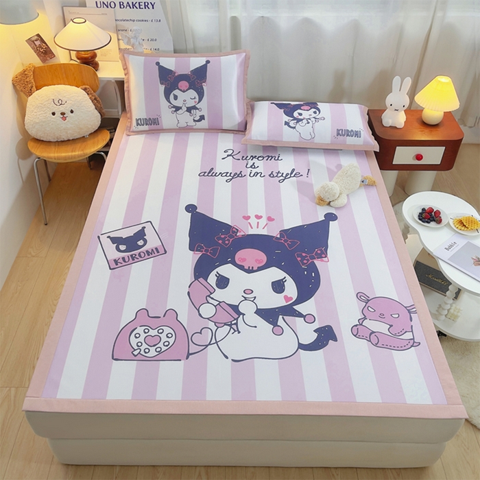 91家纺网 家纺一手货源 找家纺 云恋家纺 2026春夏新款大阪卡通冰丝凉席席子空调软席套件 大阪-调皮库洛米