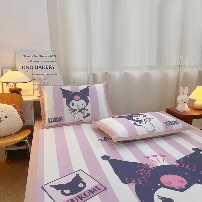 91家纺网 家纺一手货源 找家纺 云恋家纺 2026春夏新款大阪卡通冰丝凉席席子空调软席套件 大阪-调皮库洛米