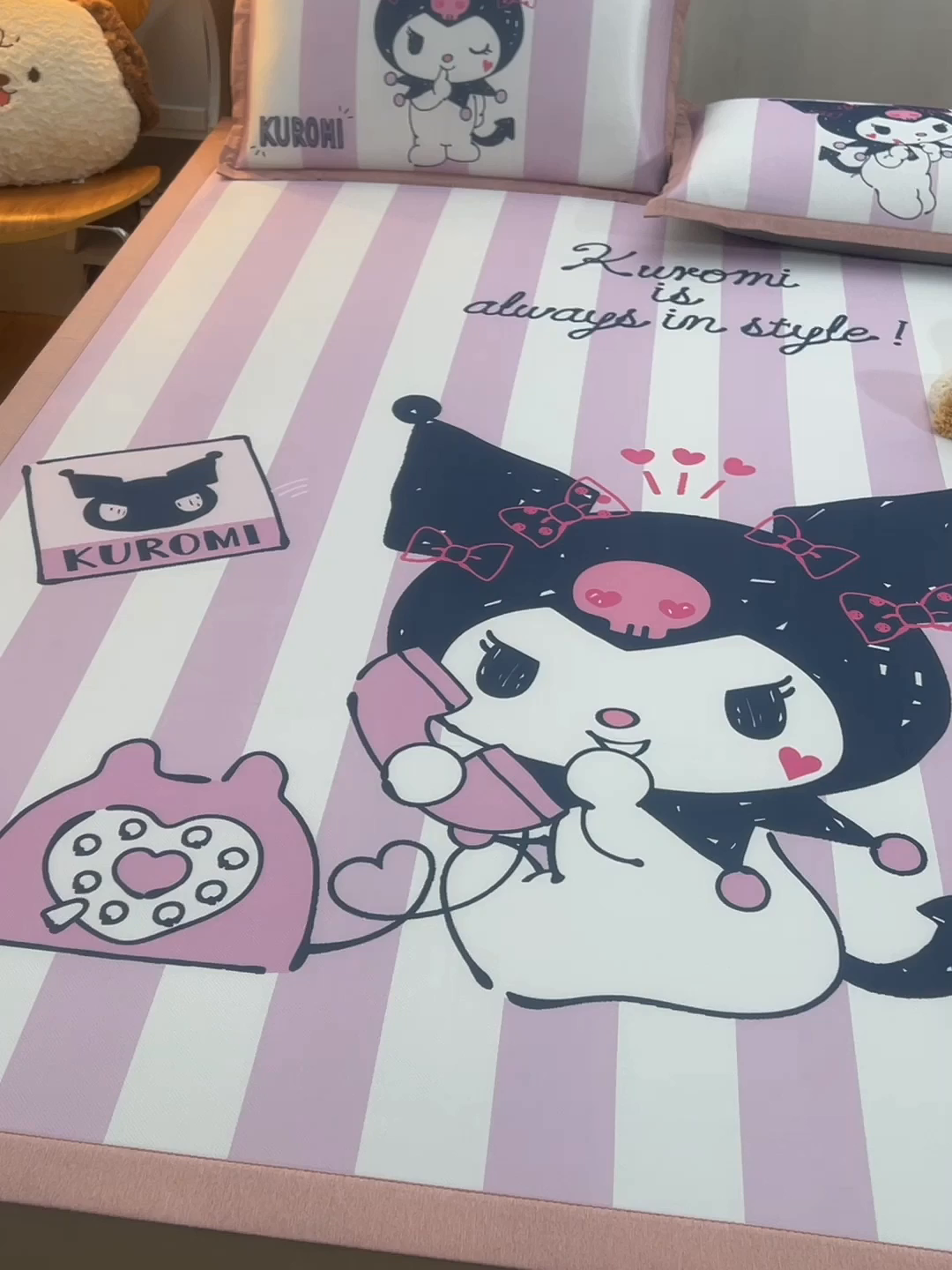 91家纺网 家纺一手货源 找家纺 云恋家纺 2026春夏新款大阪卡通冰丝凉席席子空调软席套件 大阪-调皮库洛米