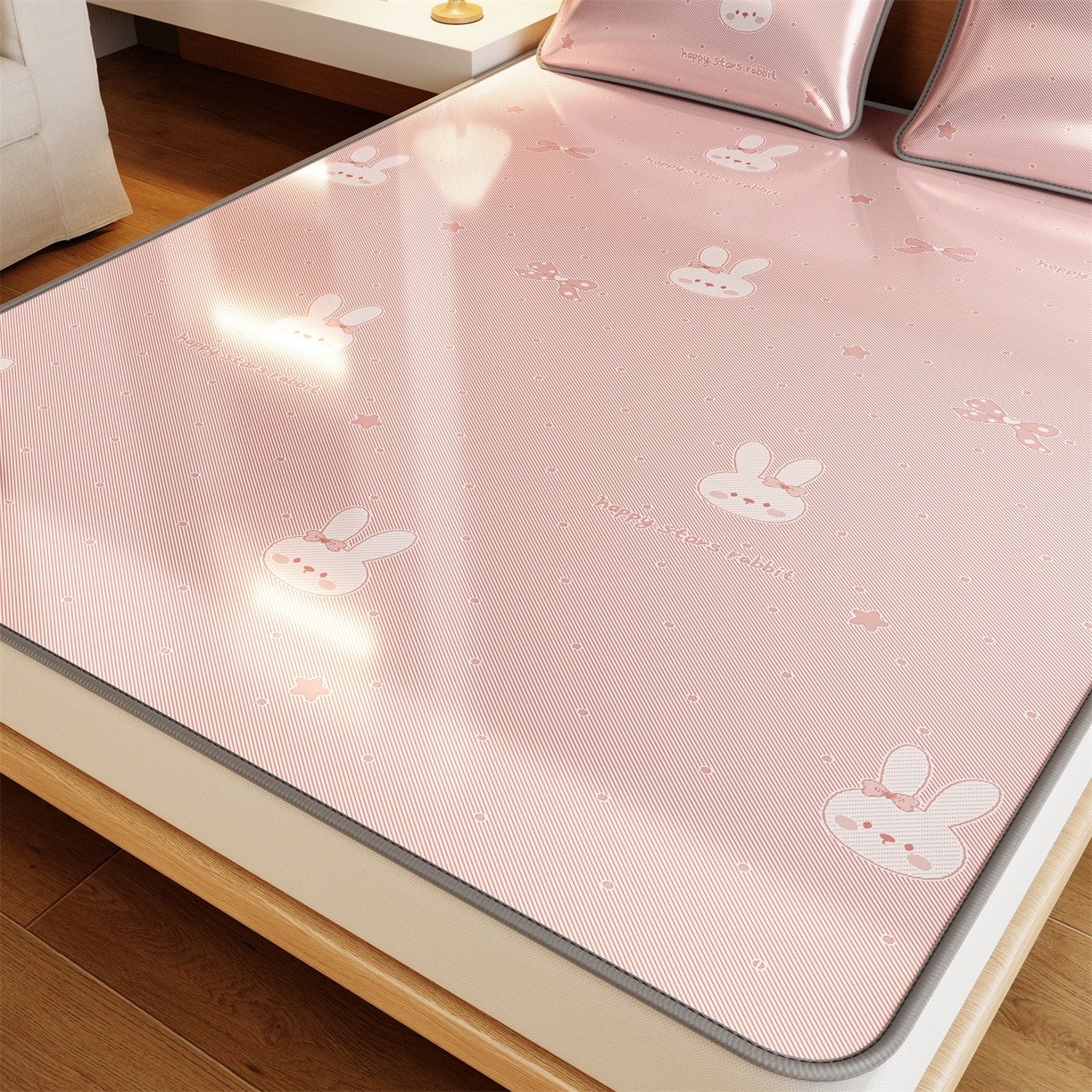 91家纺网 家纺一手货源 找家纺 源舍家纺 2026新款国标质检三明治复合糯叽叽冰丝软凉席成人床 冰丝兔-粉