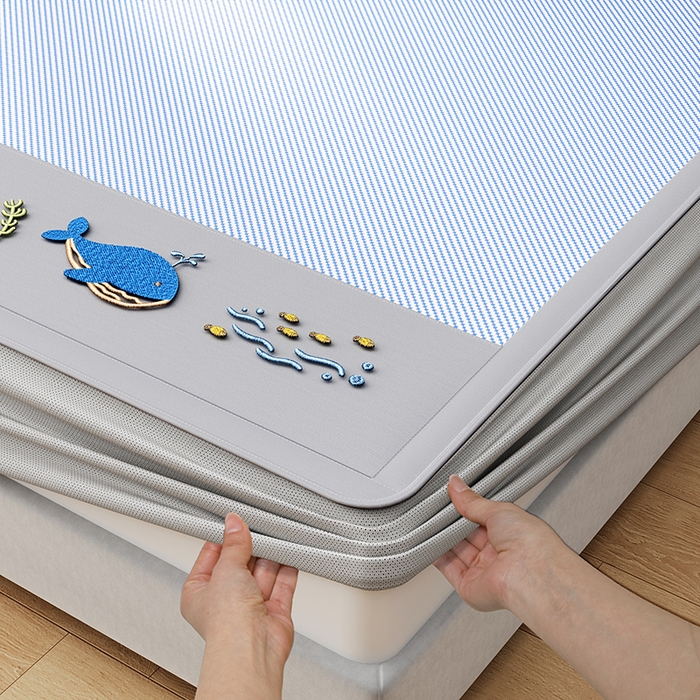 91家纺网 家纺一手货源 找家纺 印季家纺 2026新款可机洗布面绣花冰藤席凉席席子-海底世界 海底世界-天蓝