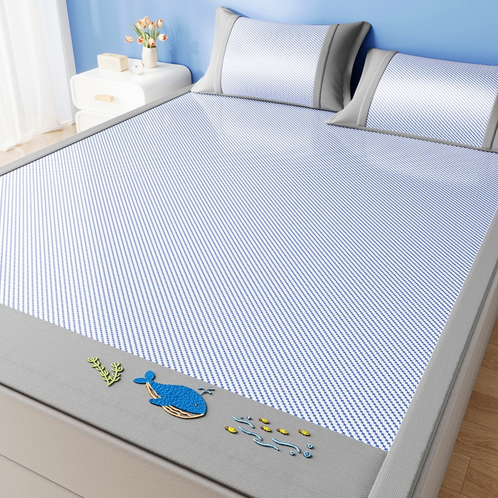 91家纺网 家纺一手货源 找家纺 印季家纺 2026新款可机洗布面绣花冰藤席凉席席子-海底世界 海底世界-天蓝