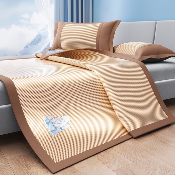 91家纺网 家纺一手货源 找家纺 （总）印季家纺 2026新款可机洗席面绣花冰藤席凉席席子-北极熊