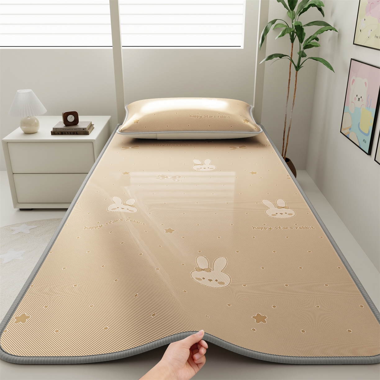 91家纺网 家纺一手货源 找家纺 源舍家纺 2026新款国标质检三明治复合糯叽叽冰丝软凉席学生床 冰丝兔-咖