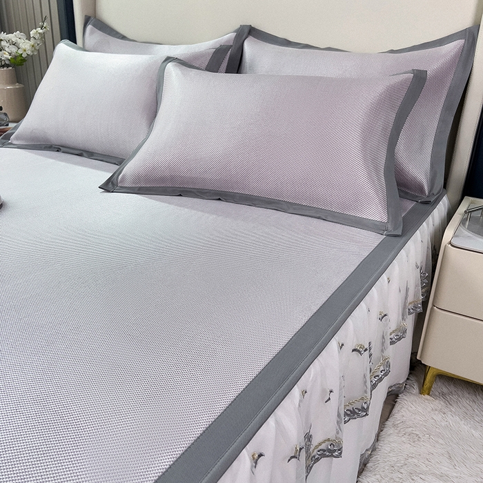 91家纺网 家纺一手货源 找家纺 印季家纺 2026新款纯色加密冰藤床裙款席子凉席 浅紫