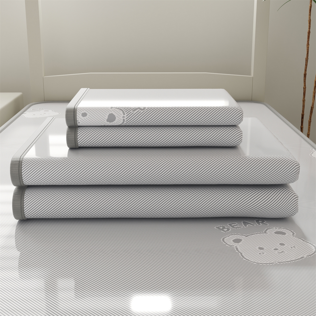 91家纺网 家纺一手货源 找家纺 源舍家纺 2026新款国标质检三明治复合糯叽叽冰丝软凉席学生床 冰丝熊-灰