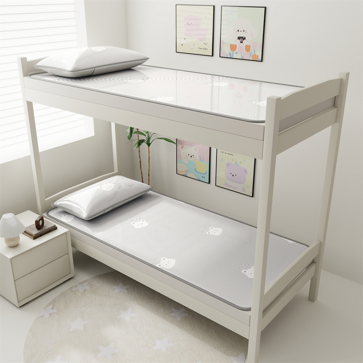 91家纺网 家纺一手货源 找家纺 源舍家纺 2026新款国标质检三明治复合糯叽叽冰丝软凉席学生床 冰丝熊-灰