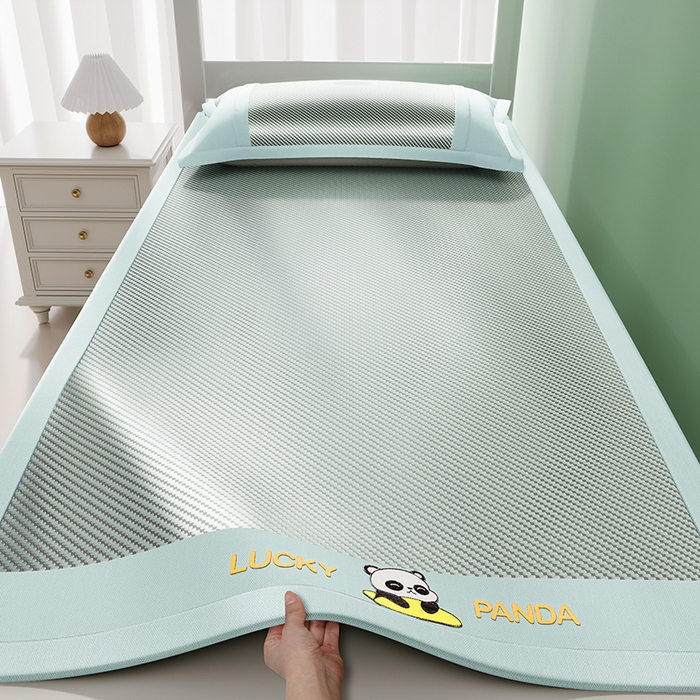 印季家纺 2026新款可机洗刺绣冰藤凉席席子童席 熊猫-湖绿