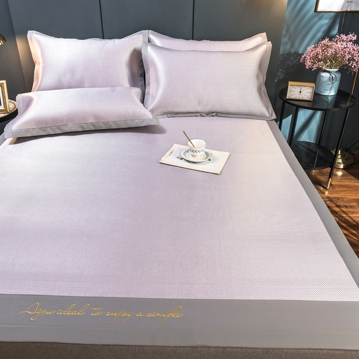 91家纺网 家纺一手货源 找家纺 印季家纺 2026新款刺绣款冰藤席 浅紫