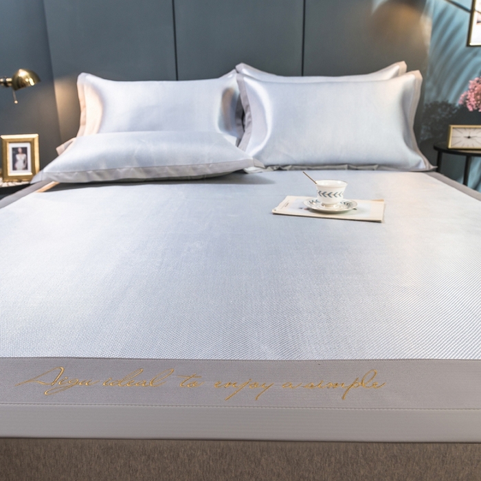 91家纺网 家纺一手货源 找家纺 印季家纺 2026新款刺绣款冰藤席 天蓝